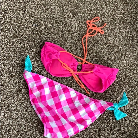 Bikini - Picture 2 of 5